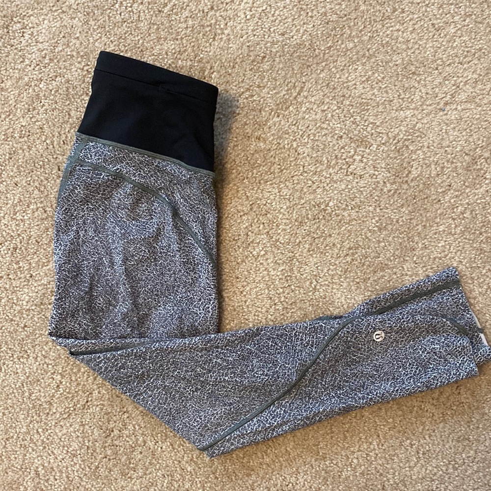 lululemon cropped leggings